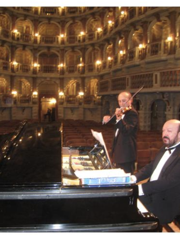 Concerto del Duo di Perugia, violino e pianoforte. Il 6 gennaio alle ore 16 a Santa Margherita Ligure presso Villa Durazzo.