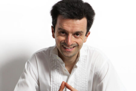 Andrea Bacchetti torna con "Carte Blanche"