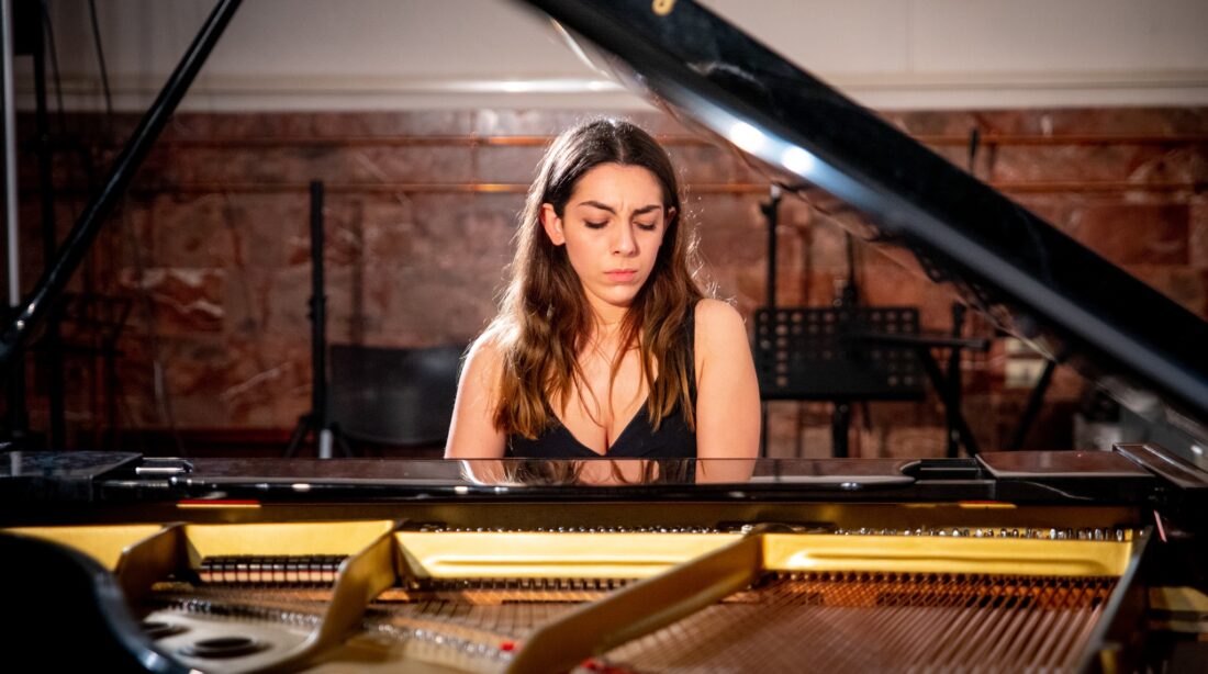 Sara De Santis-Pianista