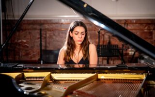 Sara De Santis-Pianista